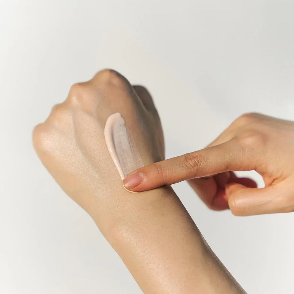 SKIN1004 - Tone Brightening Tone Up Sunscreen SPF50+ PA++++ - 50ml | protector solar