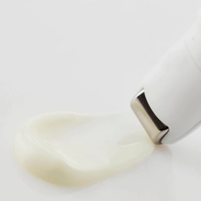 Dr. Althea Retinol Flat Iron Eye Roller