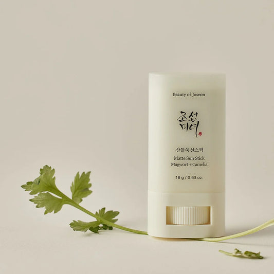 BEAUTY OF JOSEON - Matte Sun Stick : Mugwort + Camilia SPF50+ PA++++ - 18g/Protector Matificante